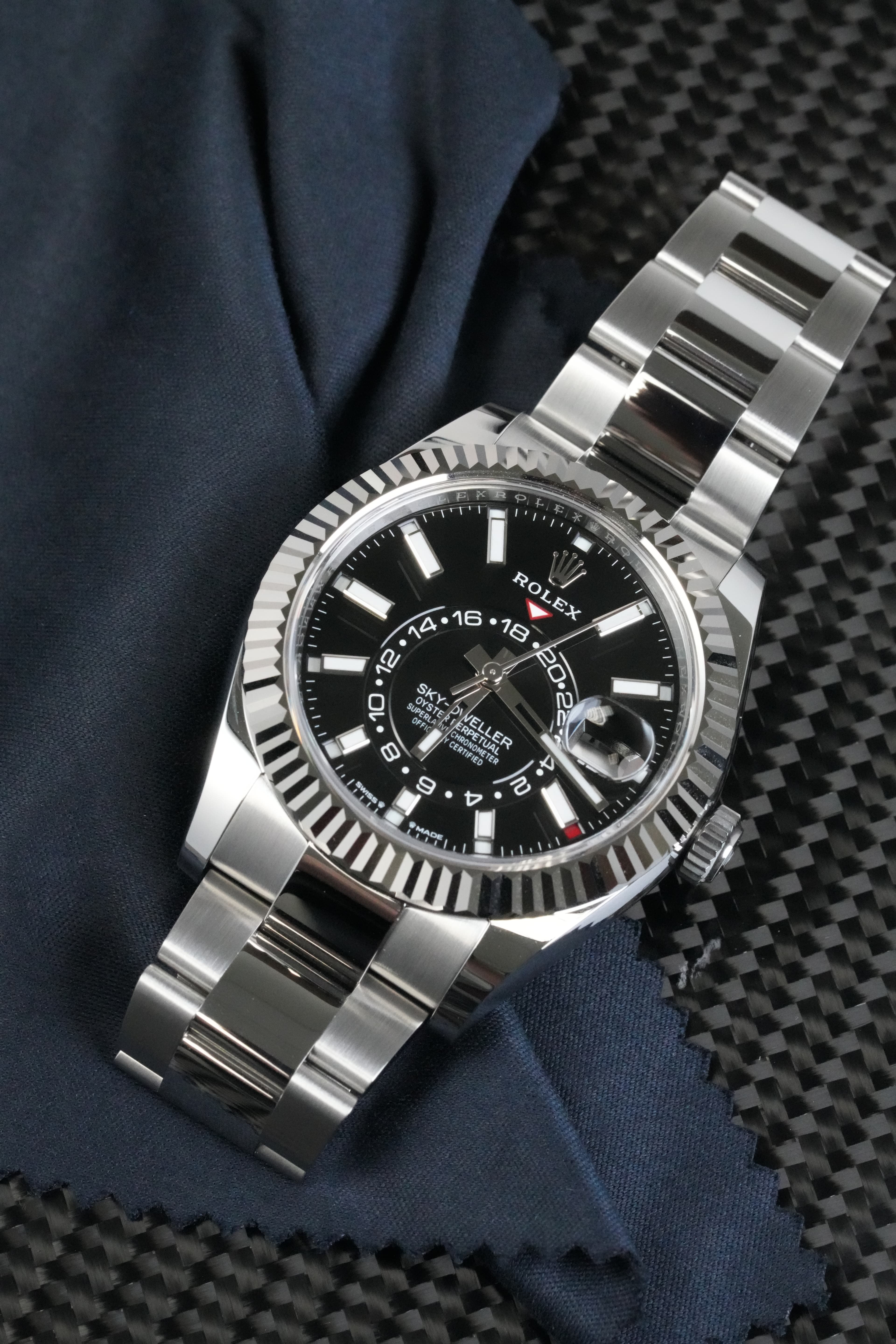 Rolex Sky-Dweller view 3