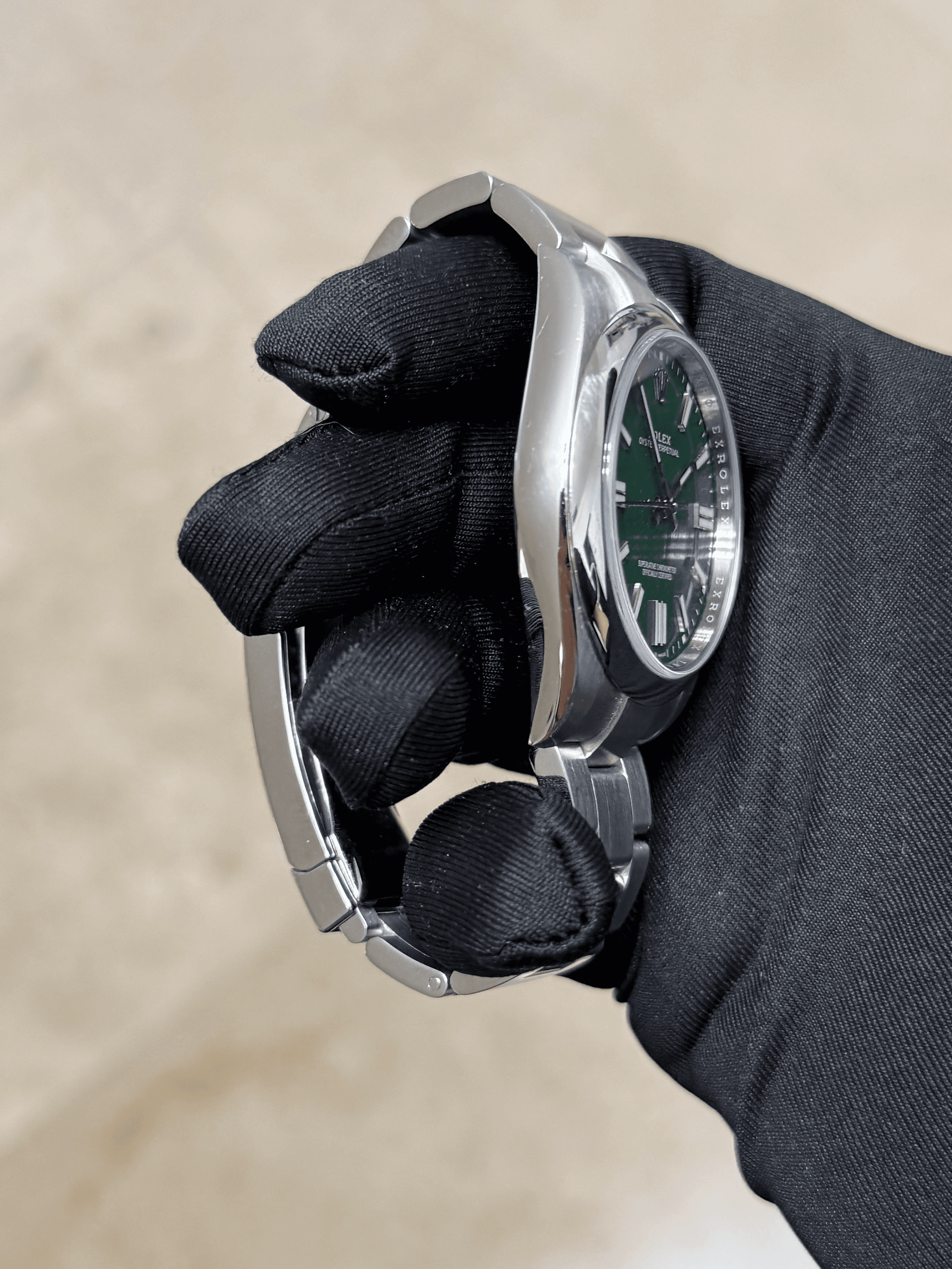 Rolex Oyster Perpetual 41 view 4