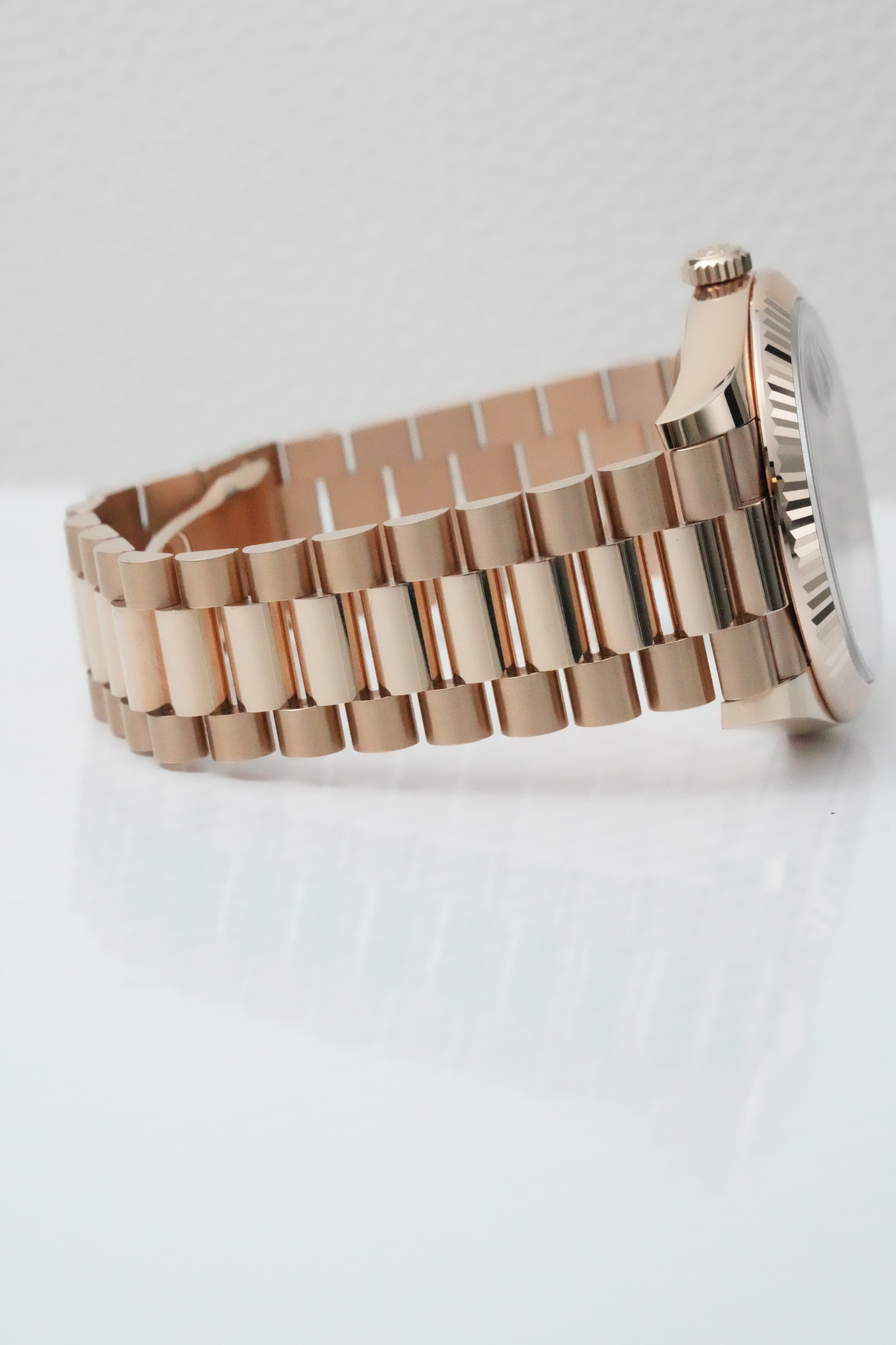 Rolex Day-Date 40 view 3