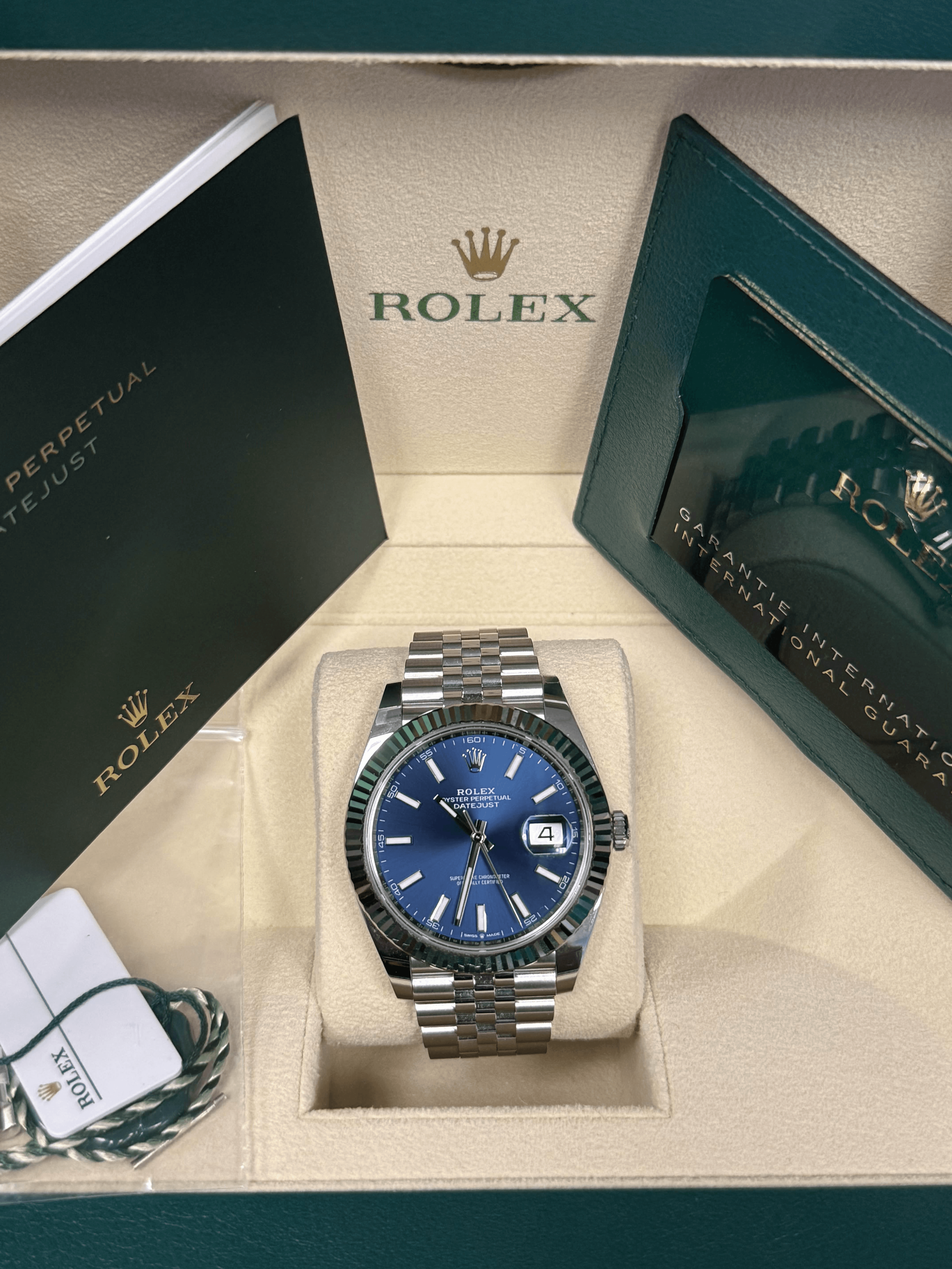 Rolex Datejust 41 view 4