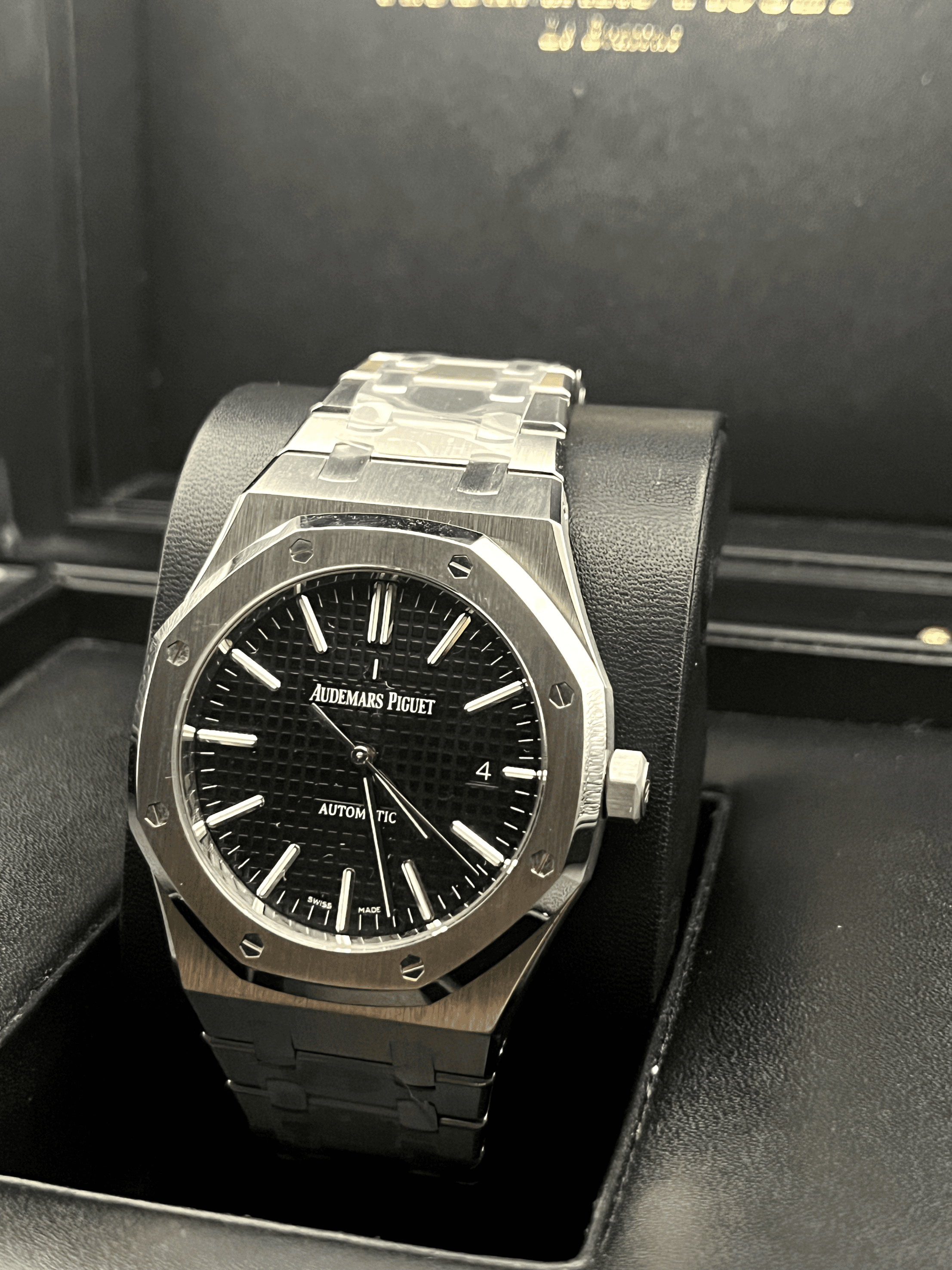 Audemars Piguet Royal Oak view 3